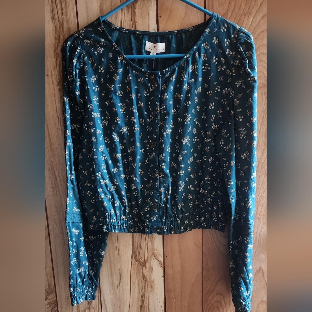 True Craft Cropped Blouse